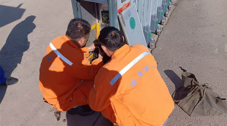 從5000到16.5——維修車(chē)間成功修復(fù)生產(chǎn)西區(qū)自動(dòng)伸縮門(mén)